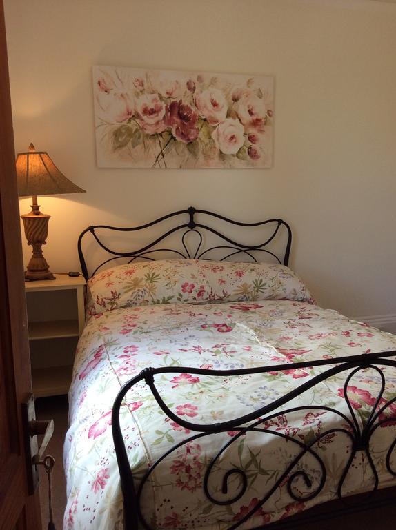ドーリッシュ The Coach House Bed & Breakfast エクステリア 写真