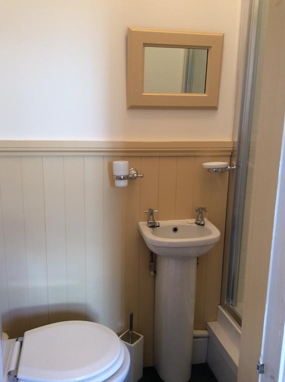 ドーリッシュ The Coach House Bed & Breakfast エクステリア 写真