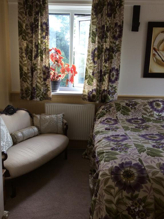 ドーリッシュ The Coach House Bed & Breakfast エクステリア 写真